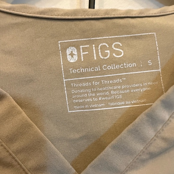 Tan Scrub Set - Picture 3 of 4